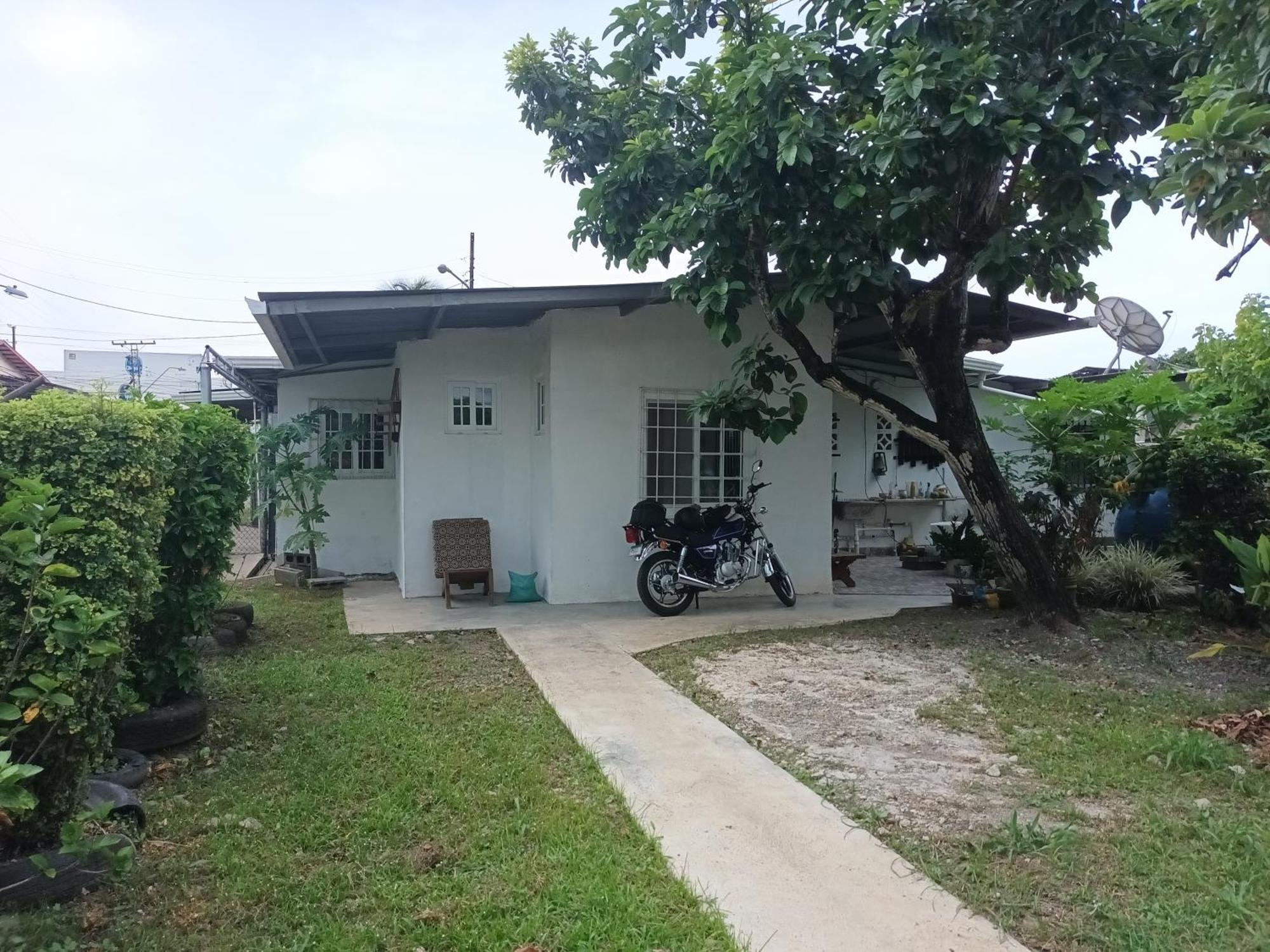 Gia'S Garage & Home For Bocas Travelers Almirante Exterior foto